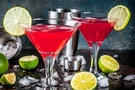 Koktejl Cosmopolitan - drink připravený doma podle receptu