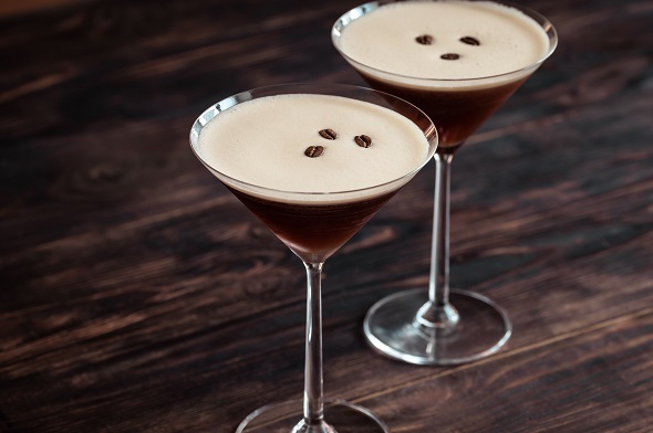 Espresso martini namíchané podle receptu